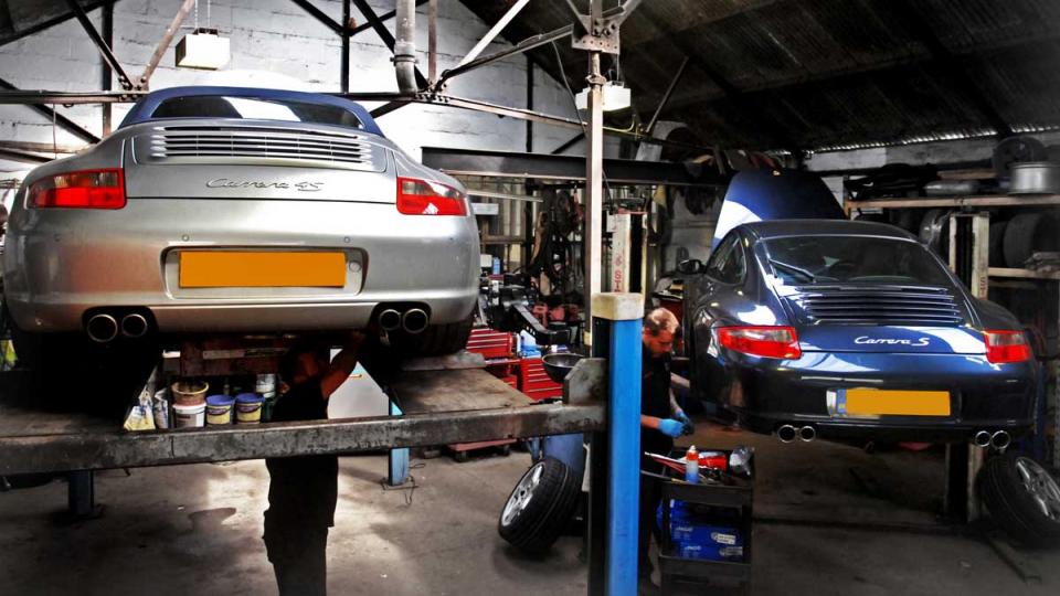 Dave conducts a service on the Porsche 996 Carrera