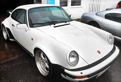 930 Porsche rebuild and repair at Devon Porsche